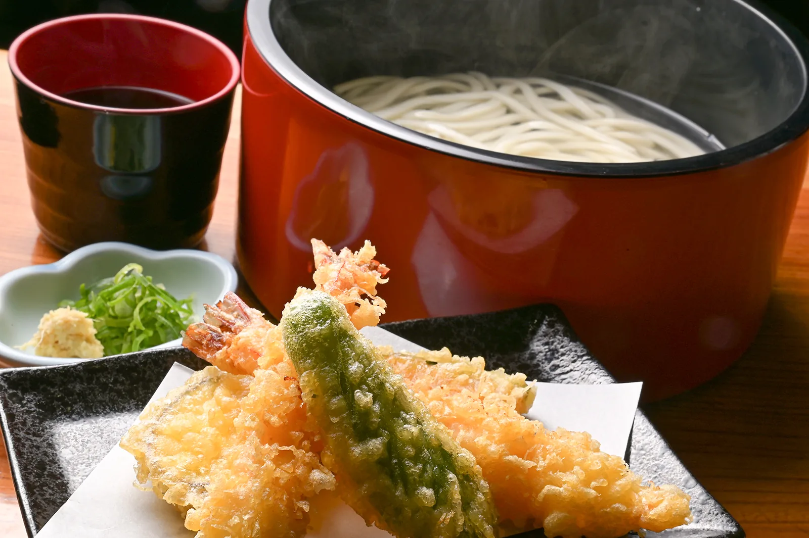 むぎの蔵 — 釜揚げうどんと天ぷらの定食